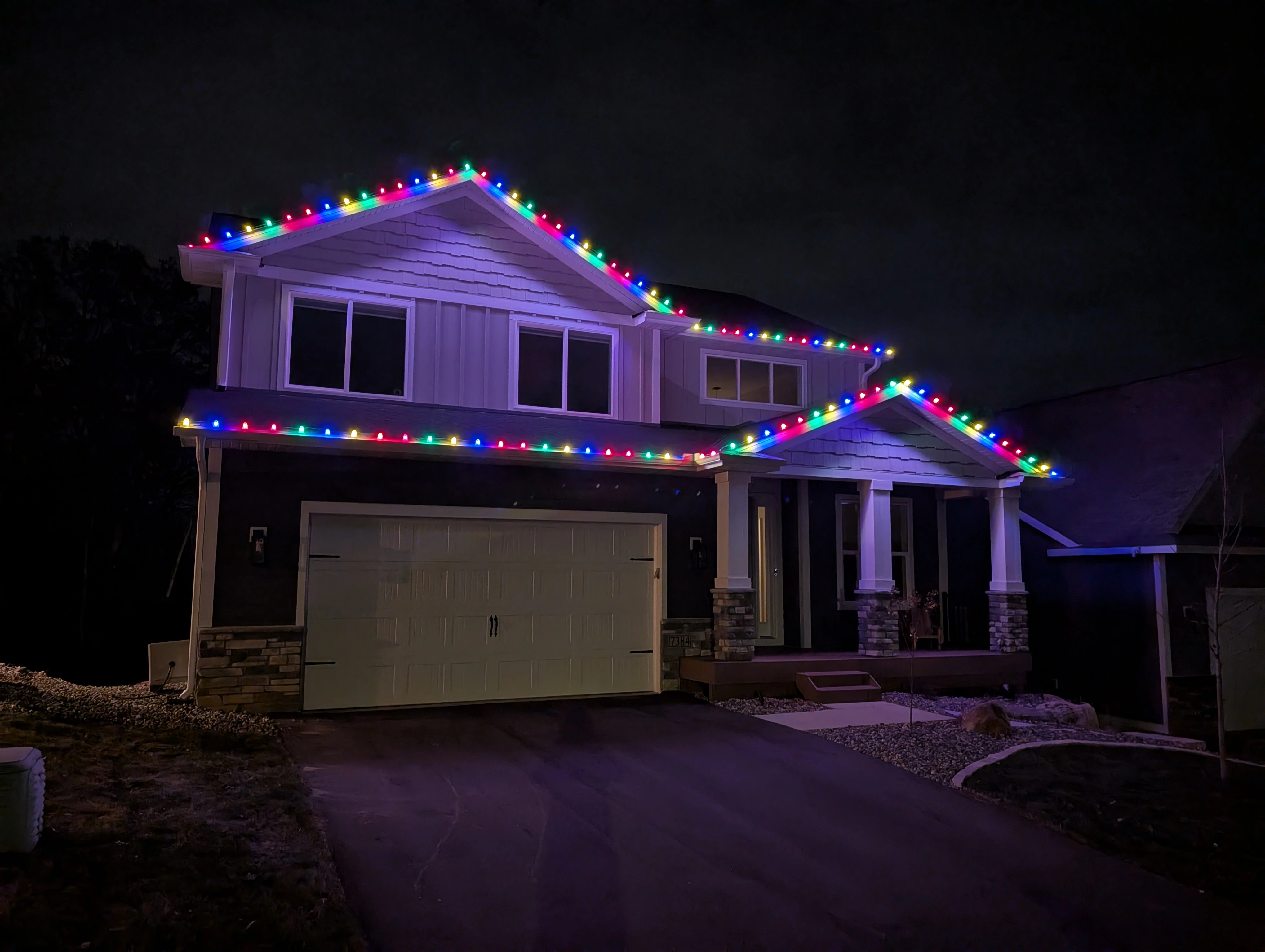 Residential holiday lighting