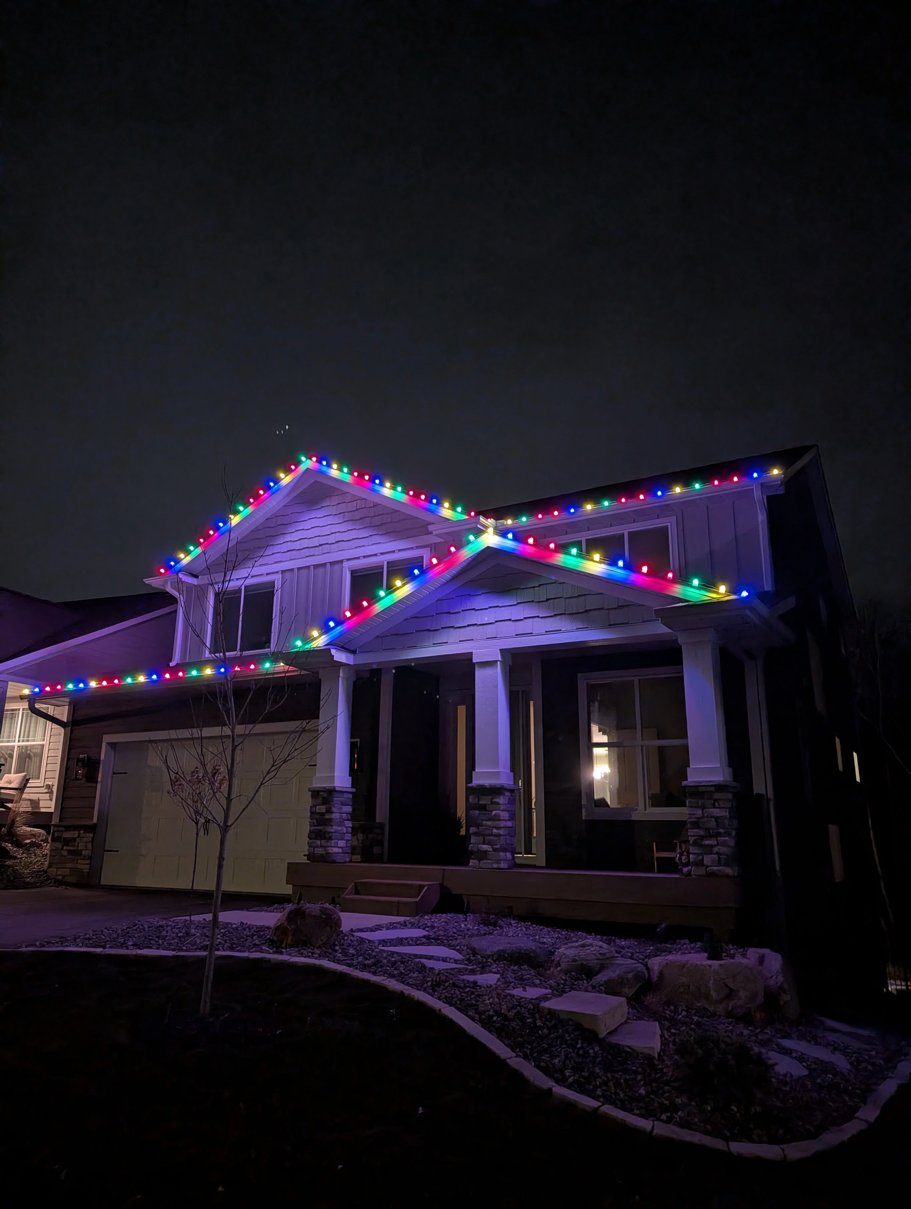 Residential holiday lighting